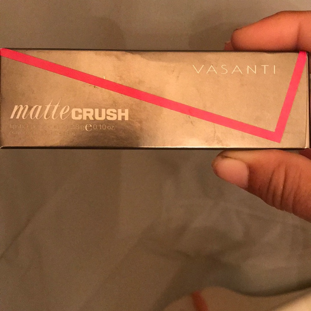 Vasanti matte crush Lipstick pencil